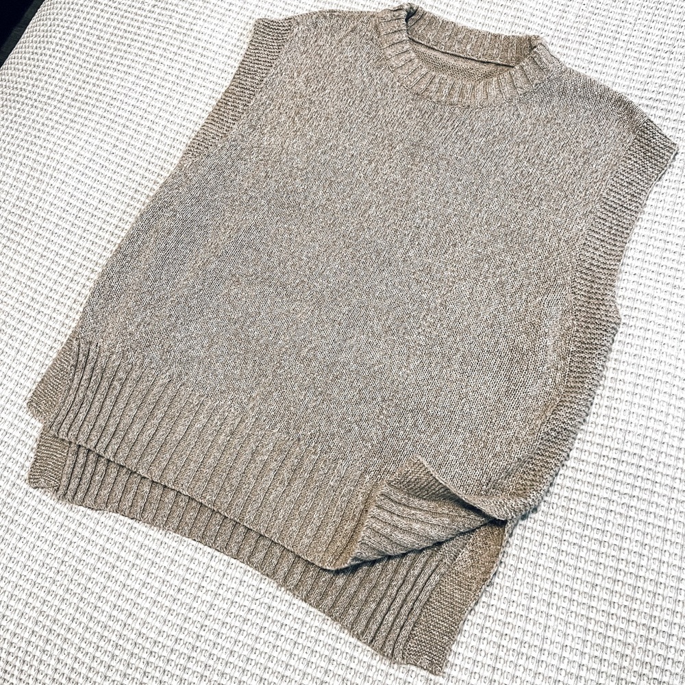 Women’s Oversize Sweater Vest